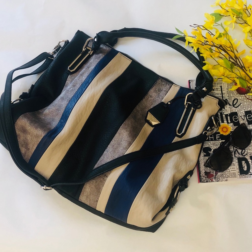 Jessica Simpson Ryanne Top ZIP Tote